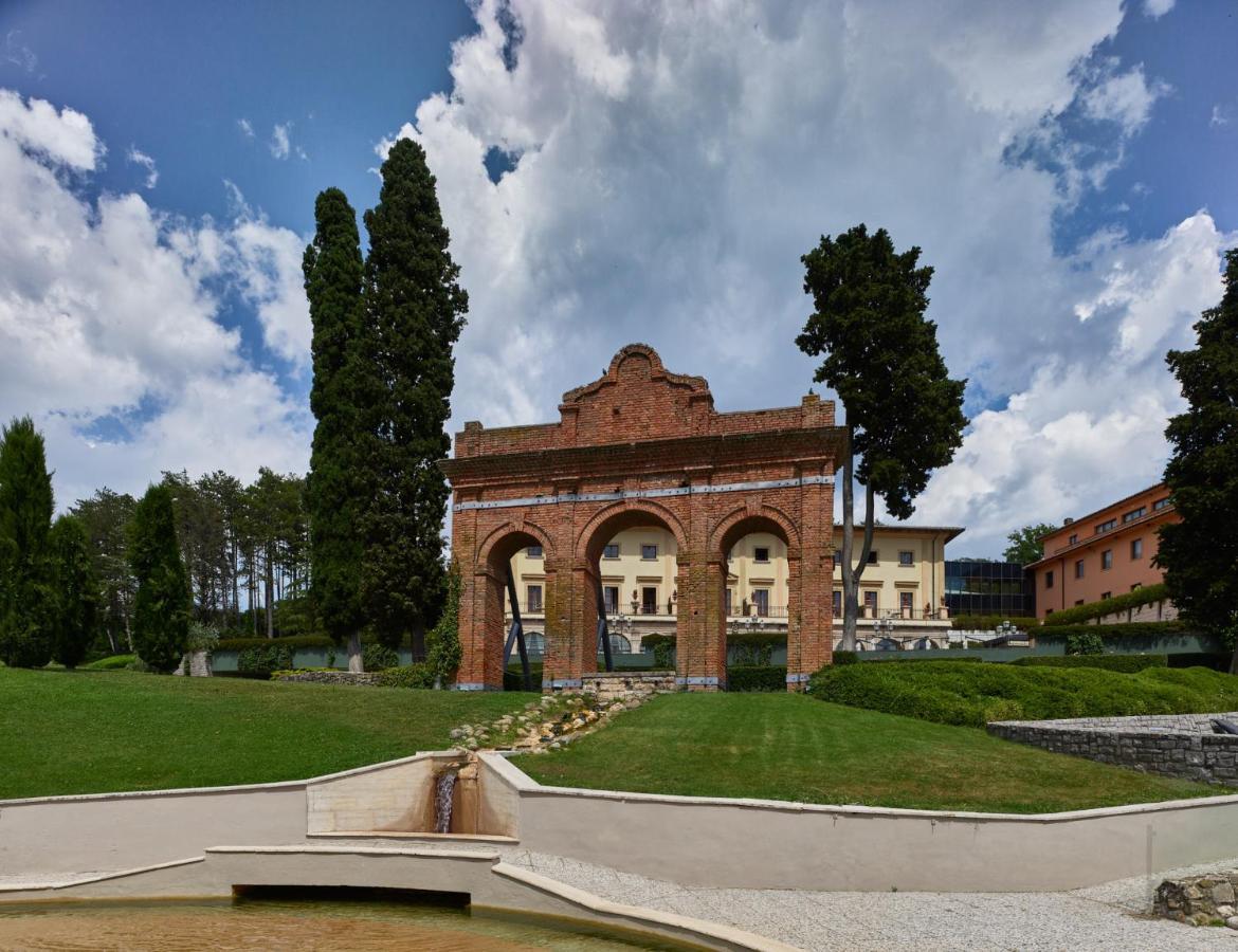 Fonteverde Lifestyle & Thermal Retreat - The Leading Hotels Of The World Сан-Кашано-дей-Баньї Екстер'єр фото Porta San Michele